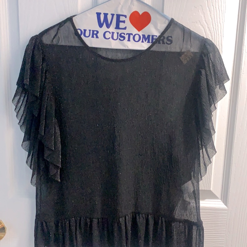 Beautiful blouse from Zara! Size small.